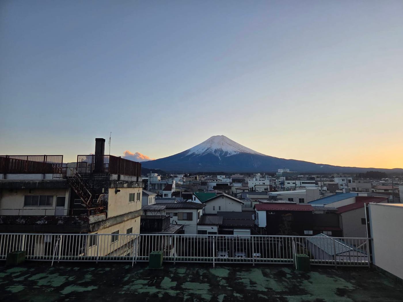 Rooftop matcha café with Mt. Fuji view in Fujiyoshida